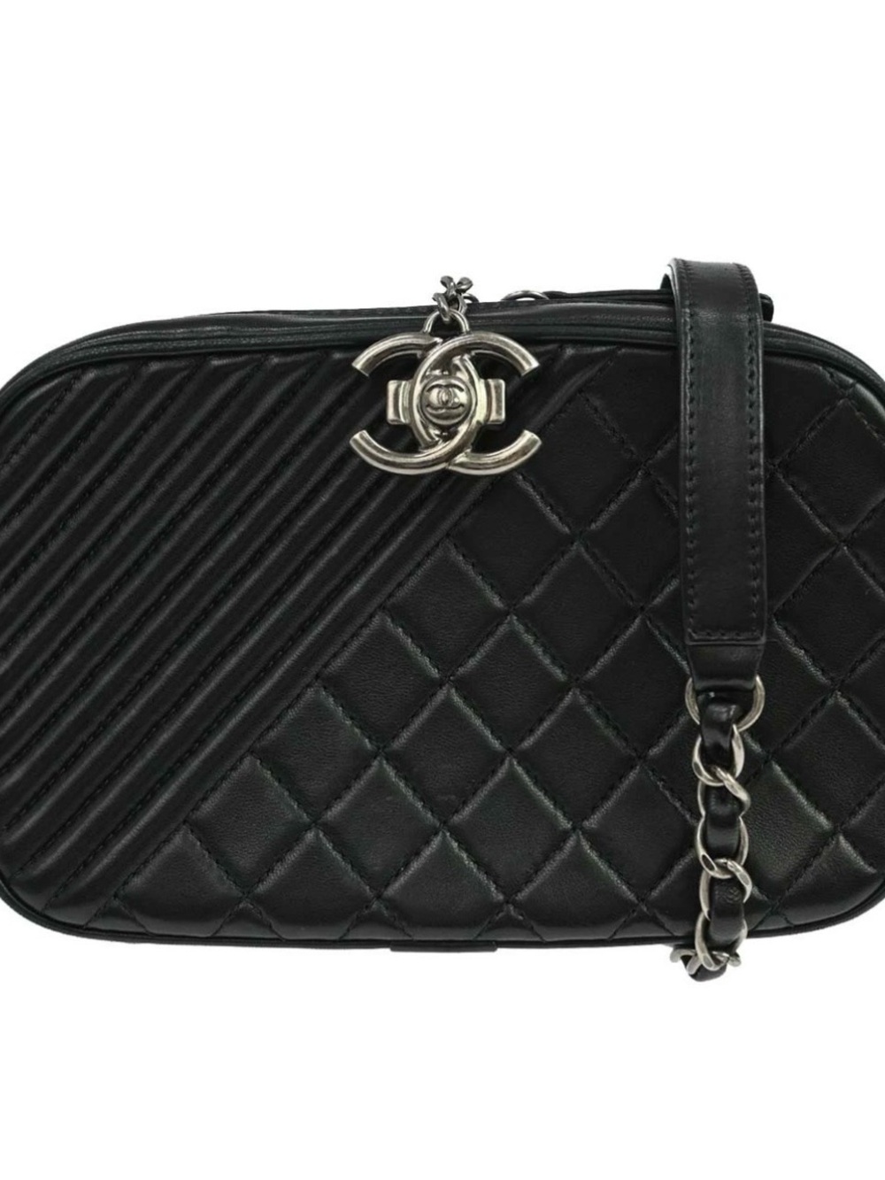 Chanel Black Quilted Leather Camera Bag Crossbody,Noir, EUC